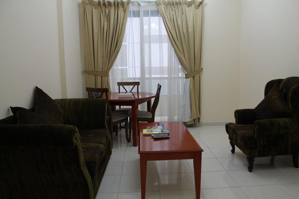 Emirates Palace Hotel Suites Sharjah Exterior foto